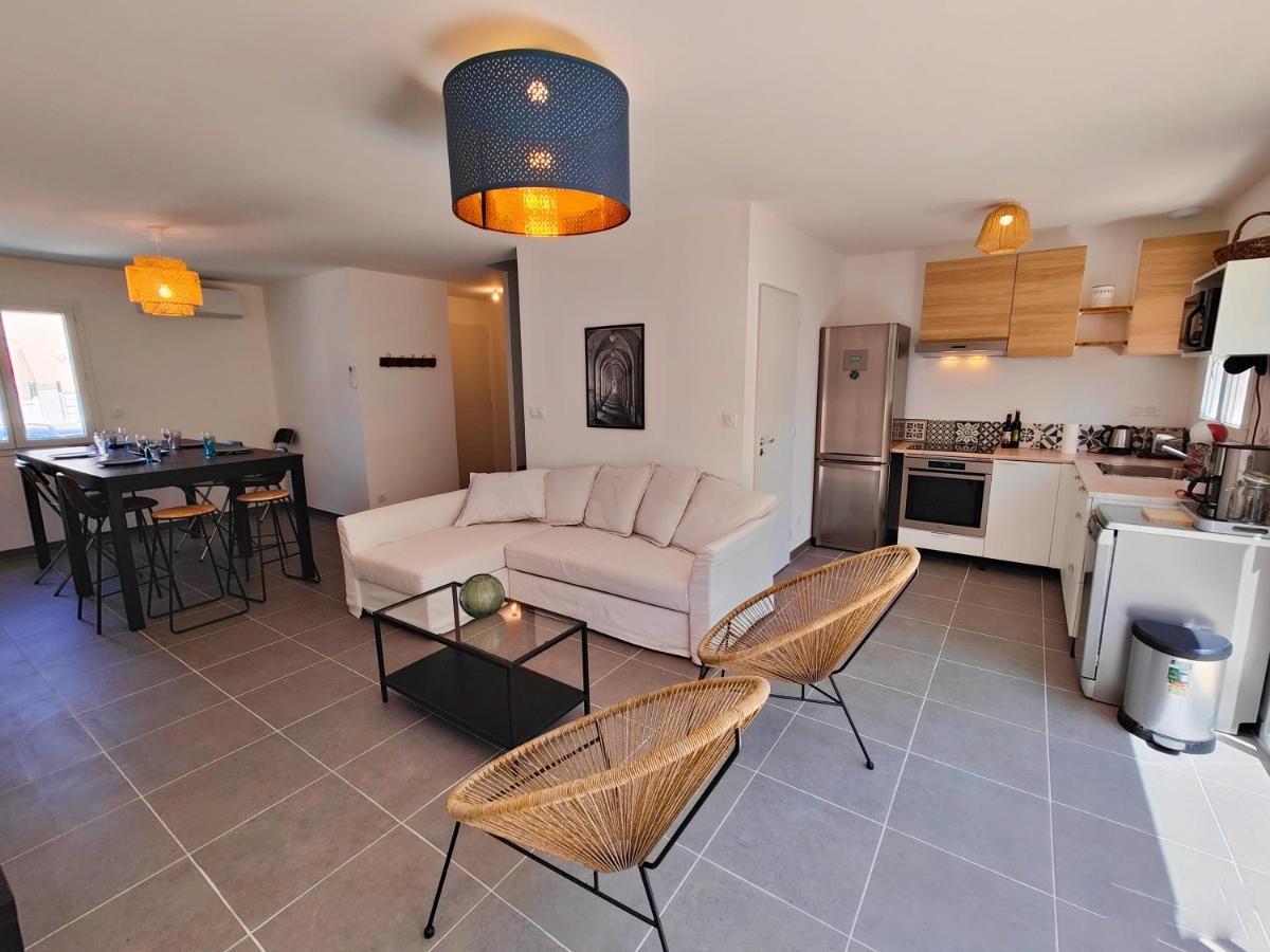 Villa Vias Plage Bagian luar foto