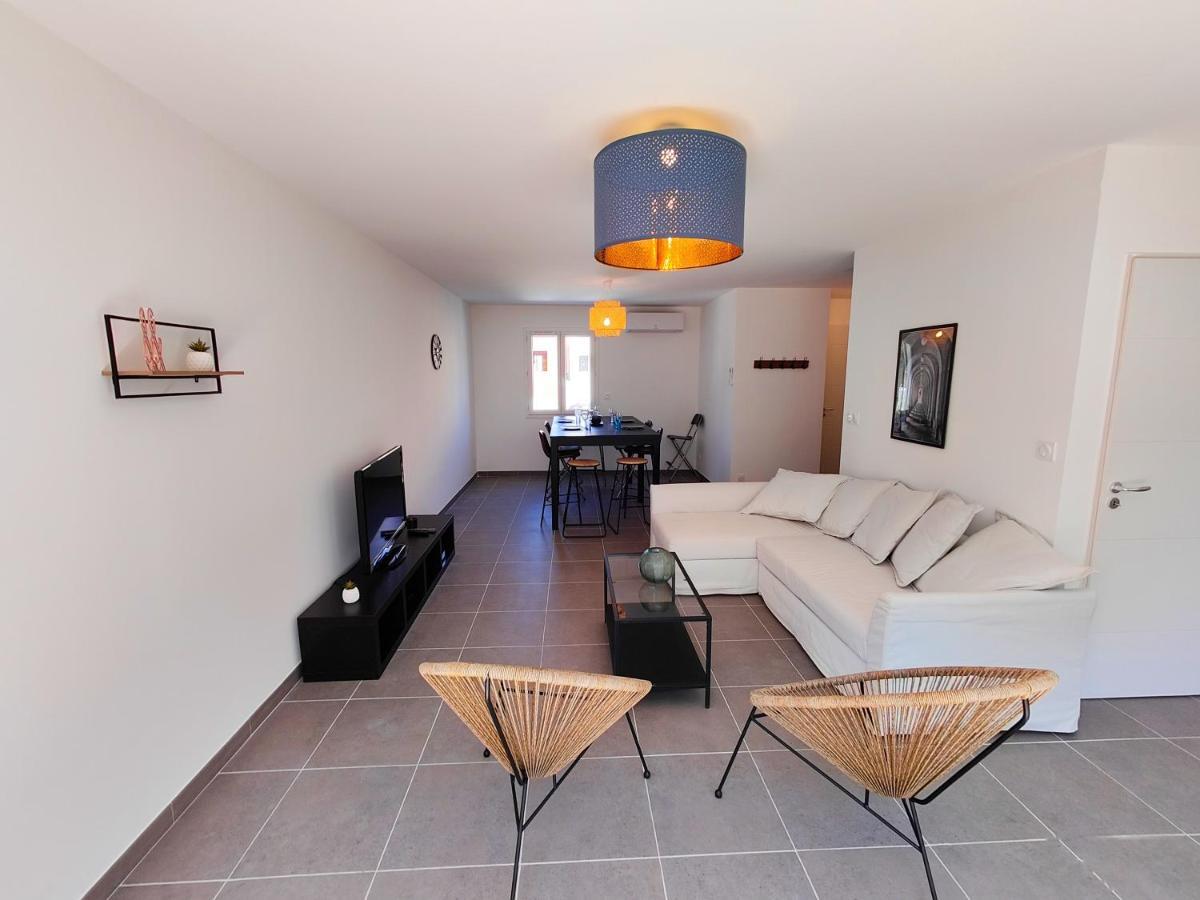 Villa Vias Plage Bagian luar foto